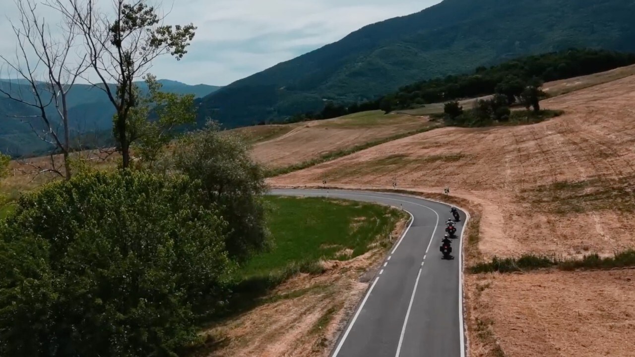 Sport Tourer a confronto: Kawasaki, Honda e BMW si sfidano su strada