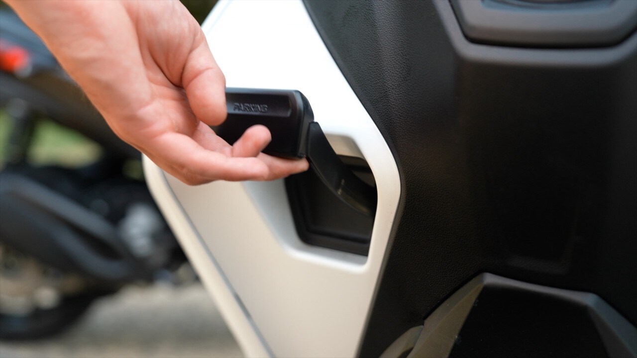 Piaggio Mp3 310 vs Yamaha Tricity 300: qual è meglio? Dueruote Test a testa #30