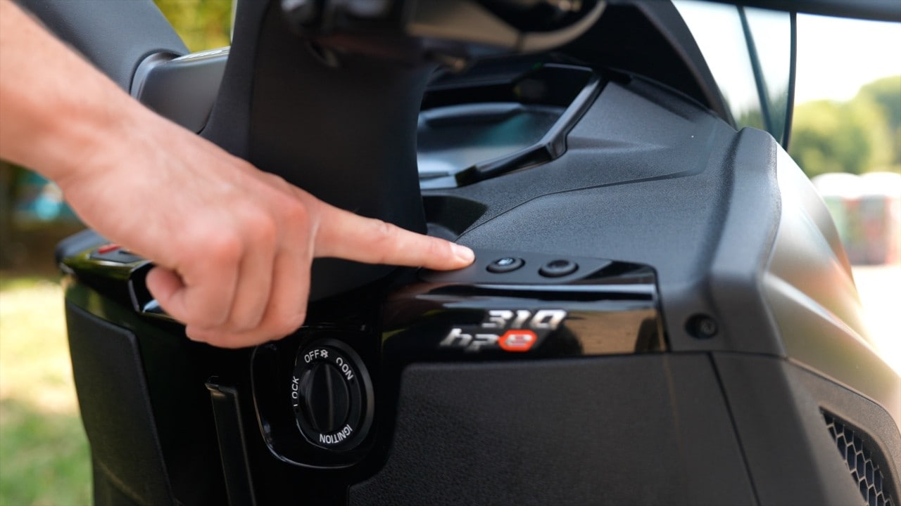 Piaggio Mp3 310 vs Yamaha Tricity 300: qual è meglio? Dueruote Test a testa #30