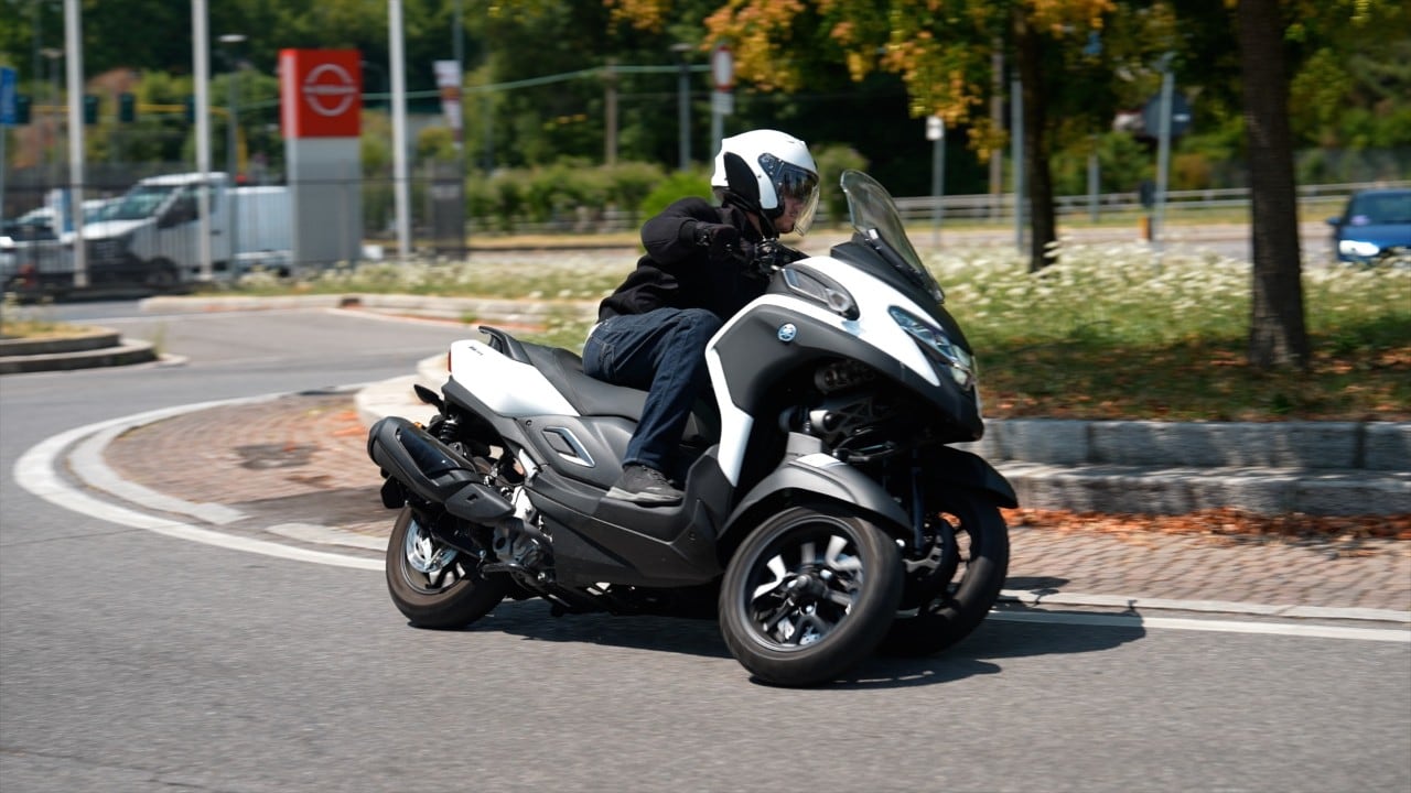 Piaggio Mp3 310 vs Yamaha Tricity 300: qual è meglio? Dueruote Test a testa #30