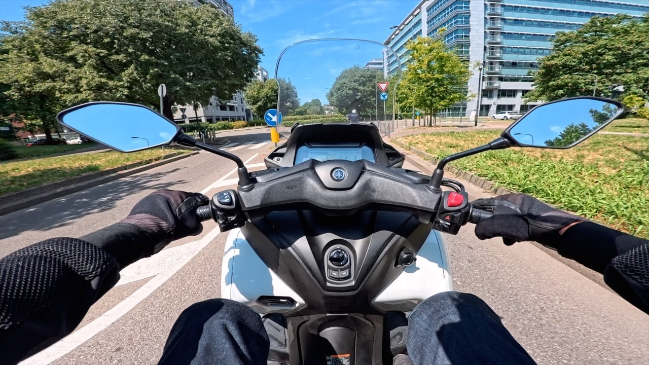 Piaggio Mp3 310 vs Yamaha Tricity 300: qual è meglio? Dueruote Test a testa #30