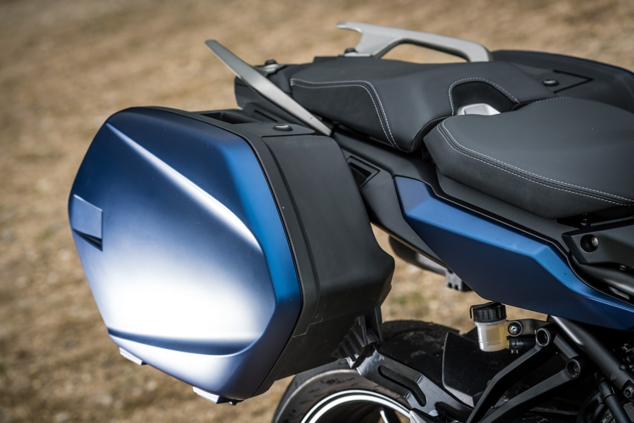 MV Agusta Turismo Veloce 800 Lusso vs Yamaha Tracer 900 GT, in medio stat virtus