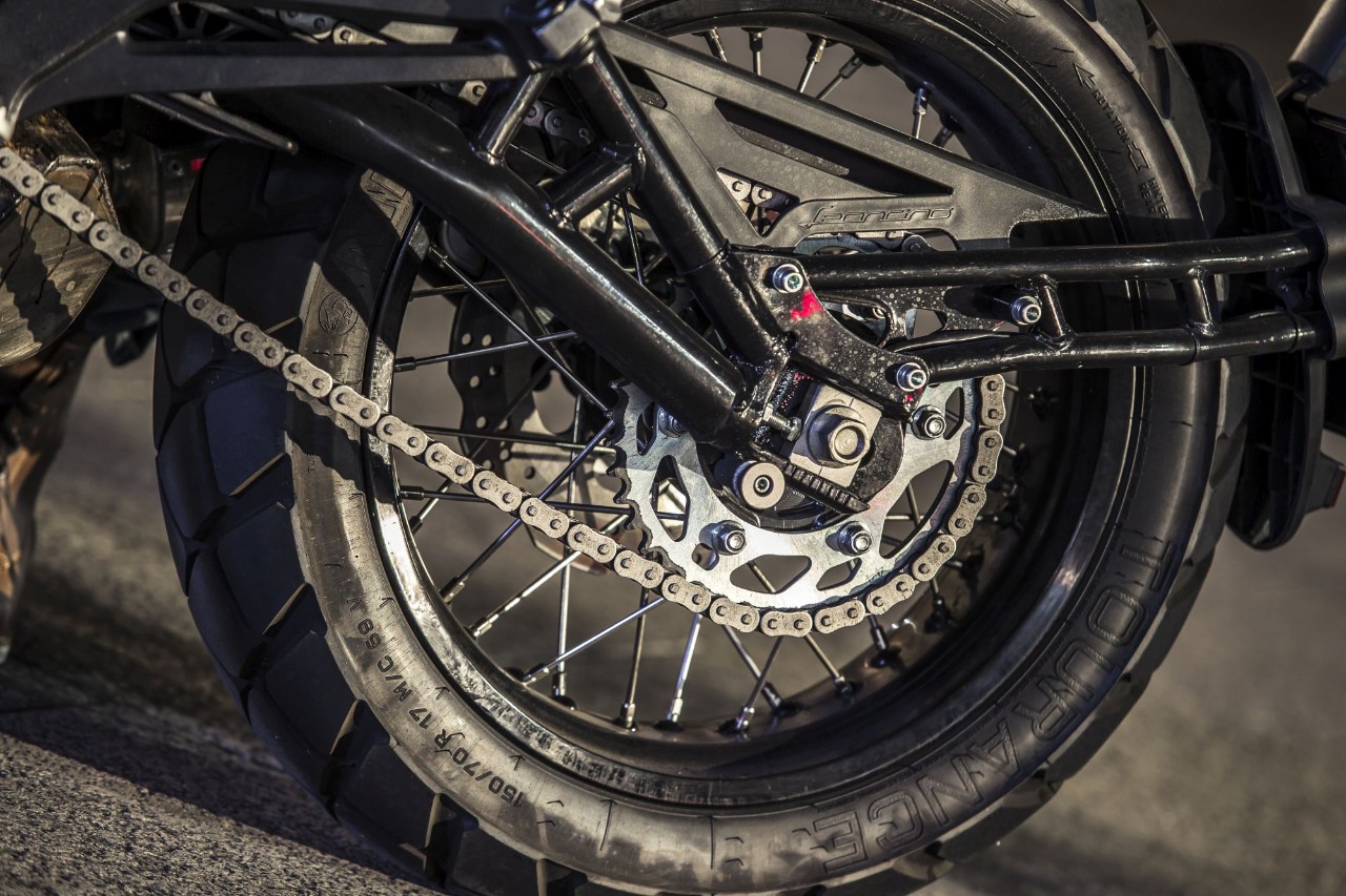 Benelli Leoncino Trail: una notte da leoni