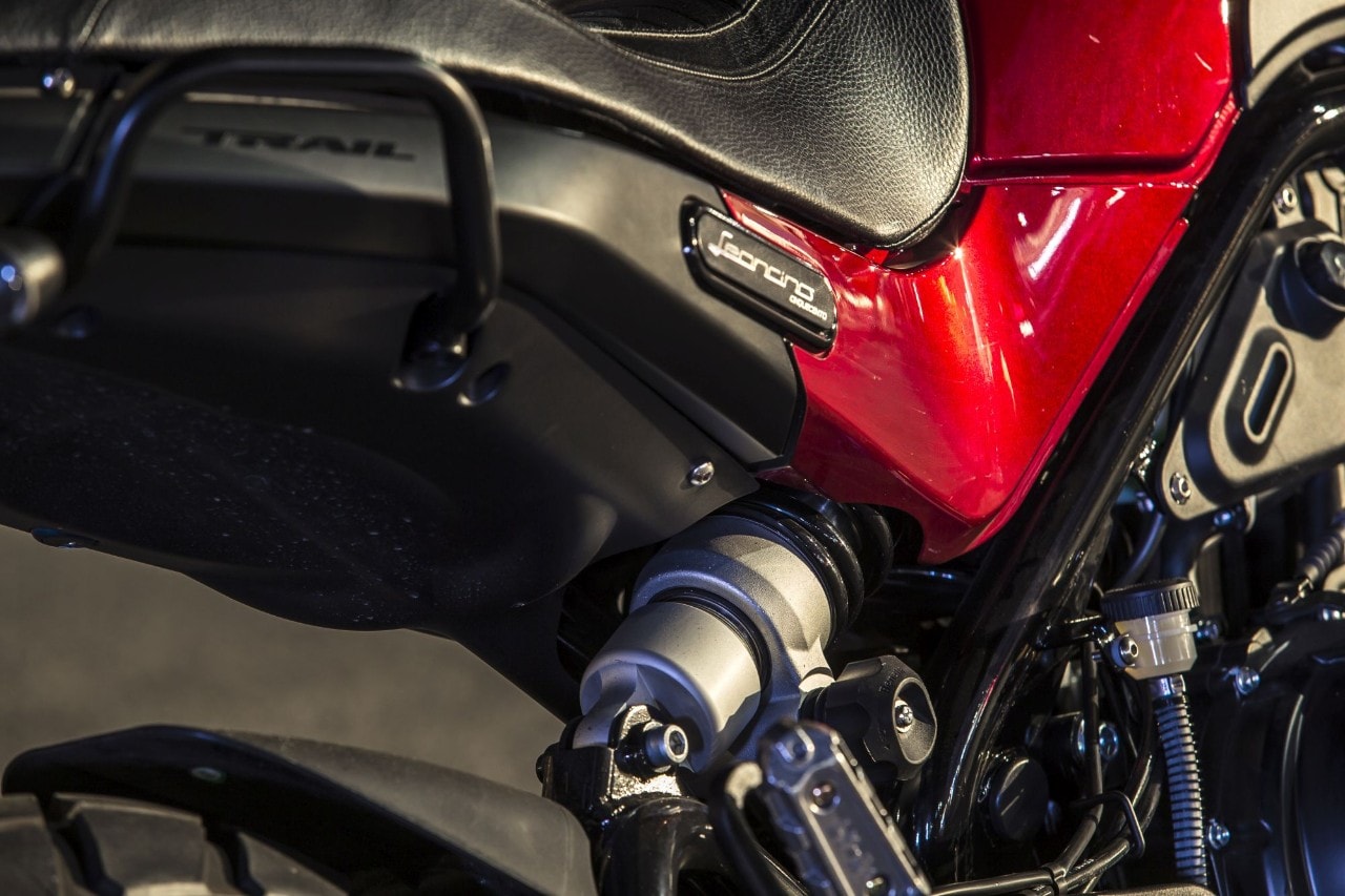 Benelli Leoncino Trail: una notte da leoni