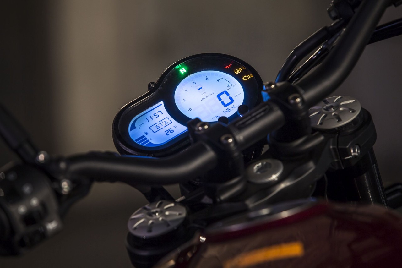 Benelli Leoncino Trail: una notte da leoni