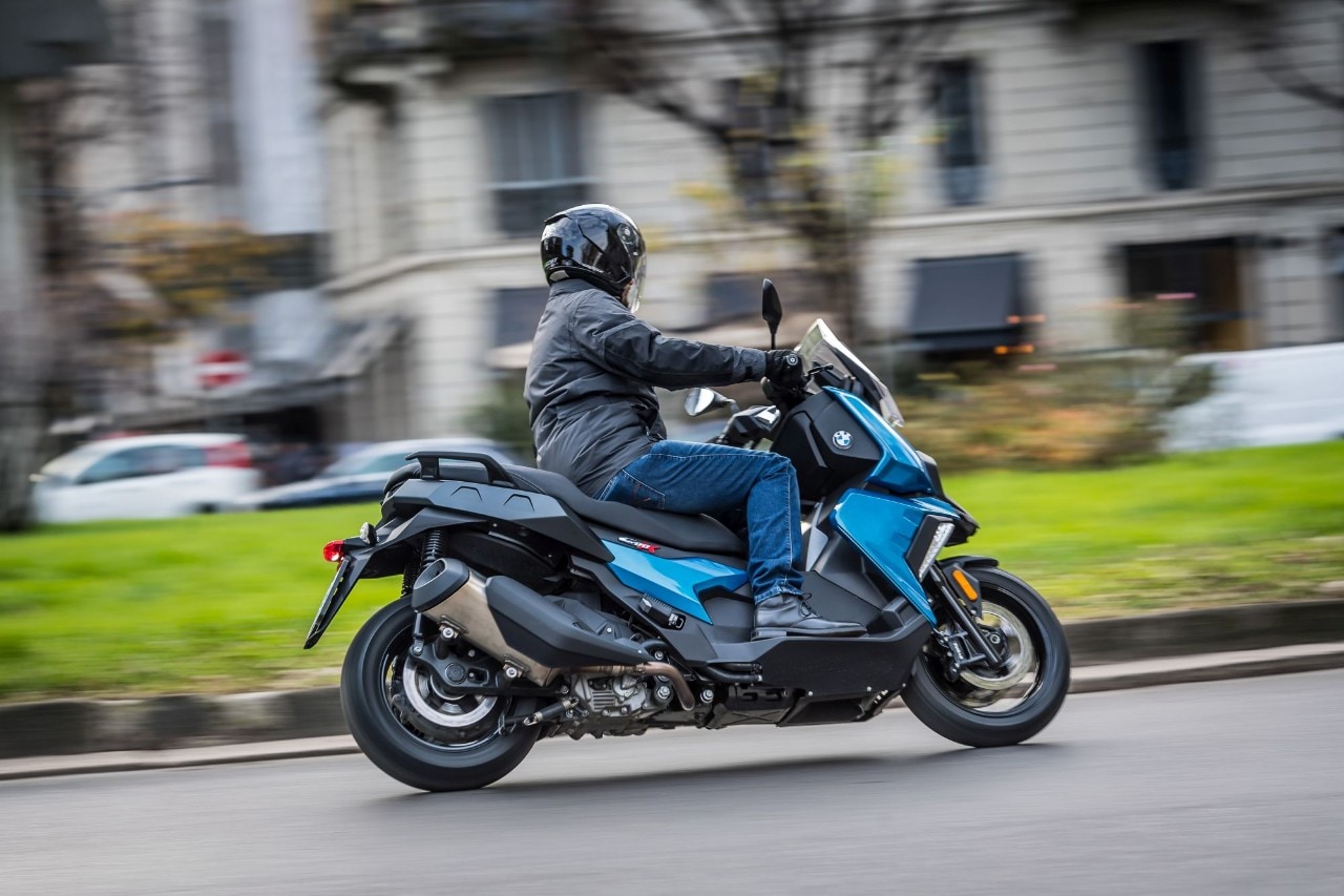 BMW C 400 X vs Kymco Xciting 400i S: middle class