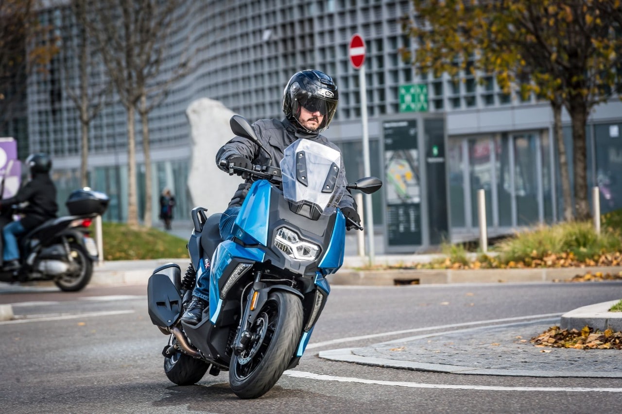 BMW C 400 X vs Kymco Xciting 400i S: middle class
