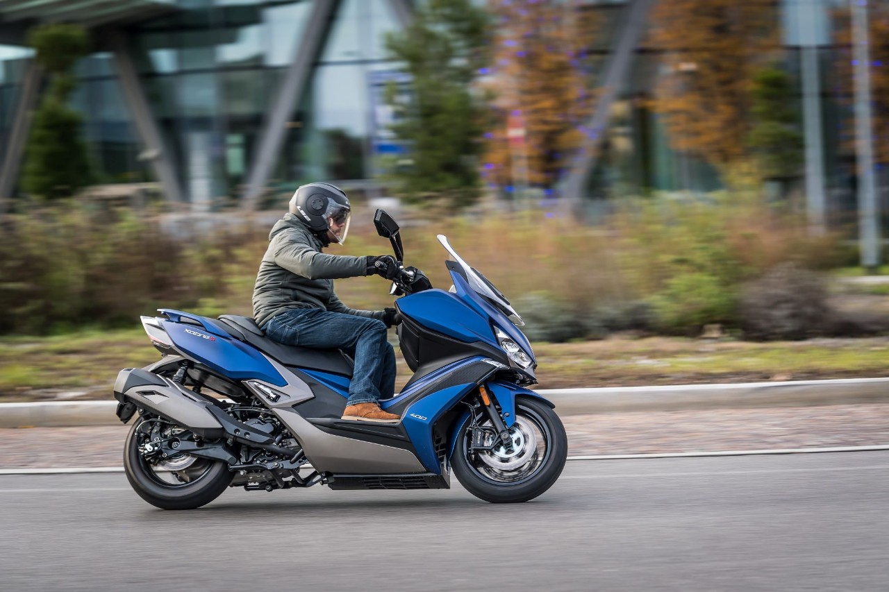 BMW C 400 X vs Kymco Xciting 400i S: middle class