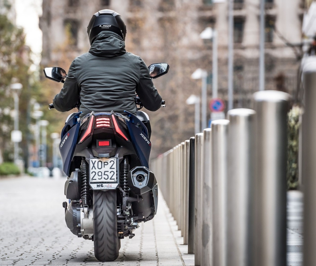 BMW C 400 X vs Kymco Xciting 400i S: middle class