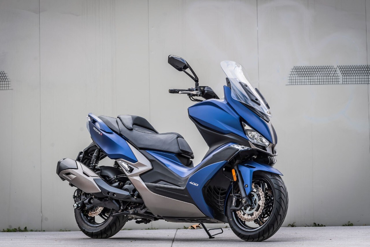 BMW C 400 X vs Kymco Xciting 400i S: middle class