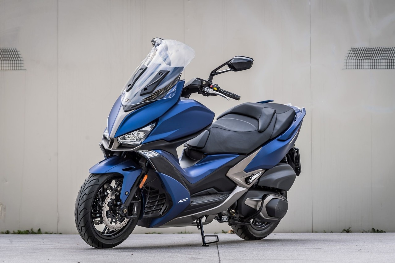 BMW C 400 X vs Kymco Xciting 400i S: middle class