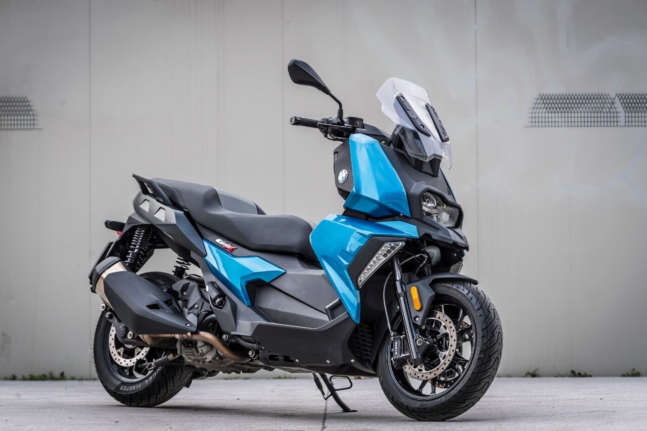 BMW C 400 X vs Kymco Xciting 400i S: middle class