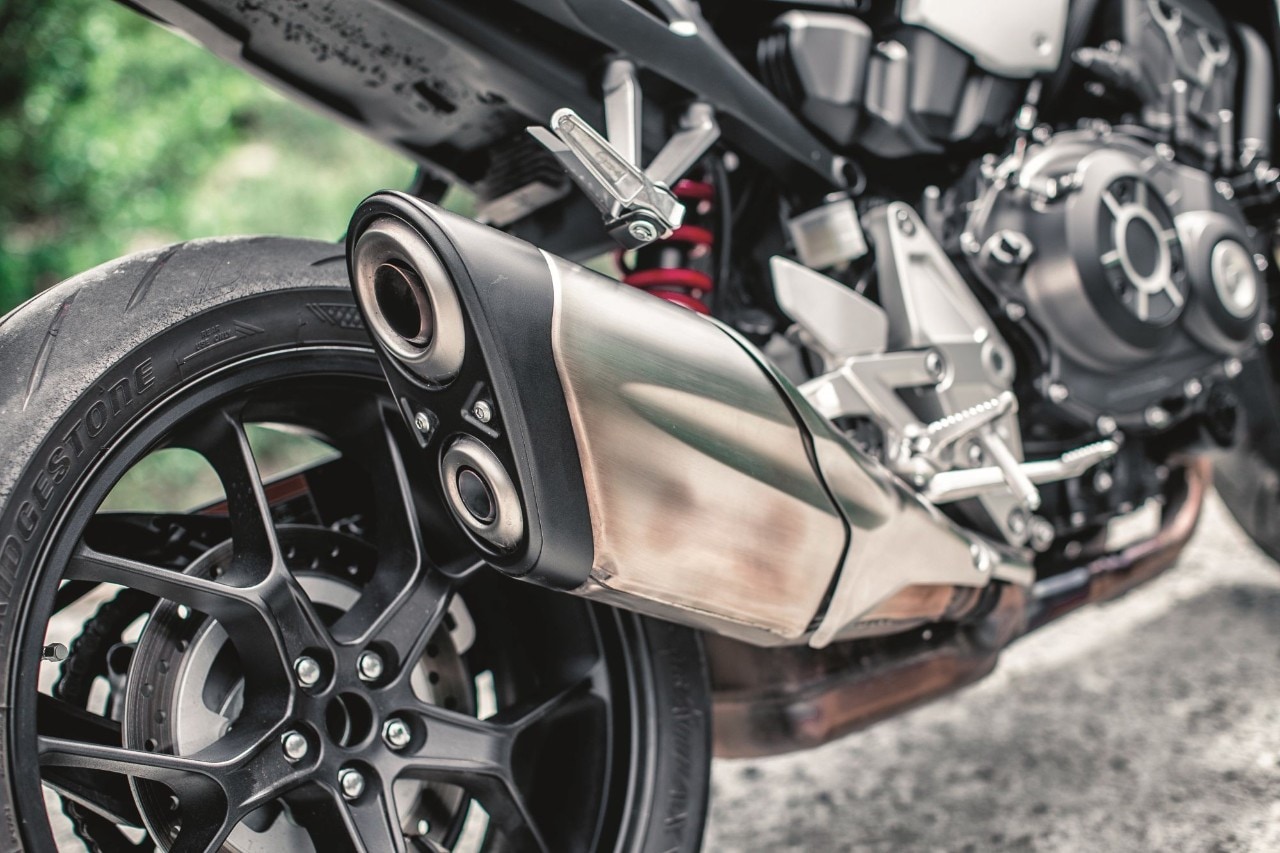 Comparativa naked: Honda CB1000R+ VS Triumph Speed Triple 1050 RS