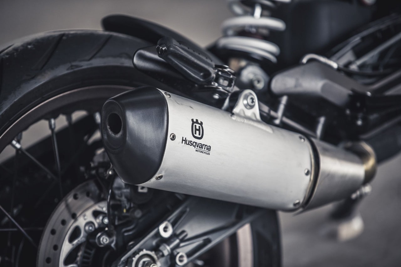 Comparativa naked 300: Honda CB300R VS Husqvarna Vitpilen 401