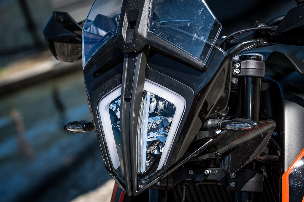 KTM 790 Adventure  vs Moto Guzzi V85 TT: punti di vista