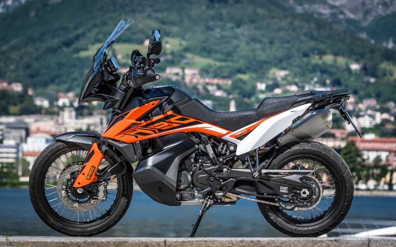 KTM 790 Adventure  vs Moto Guzzi V85 TT: punti di vista