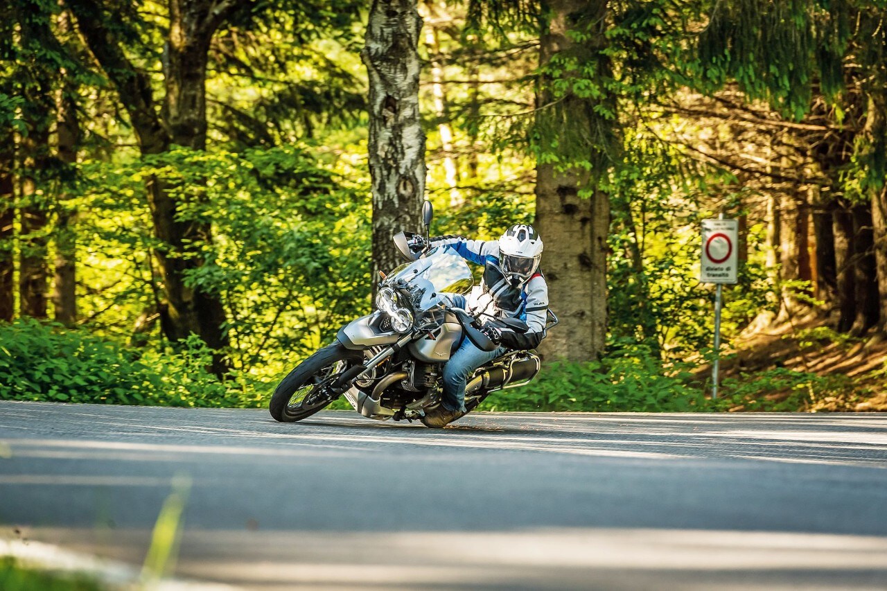 KTM 790 Adventure  vs Moto Guzzi V85 TT: punti di vista