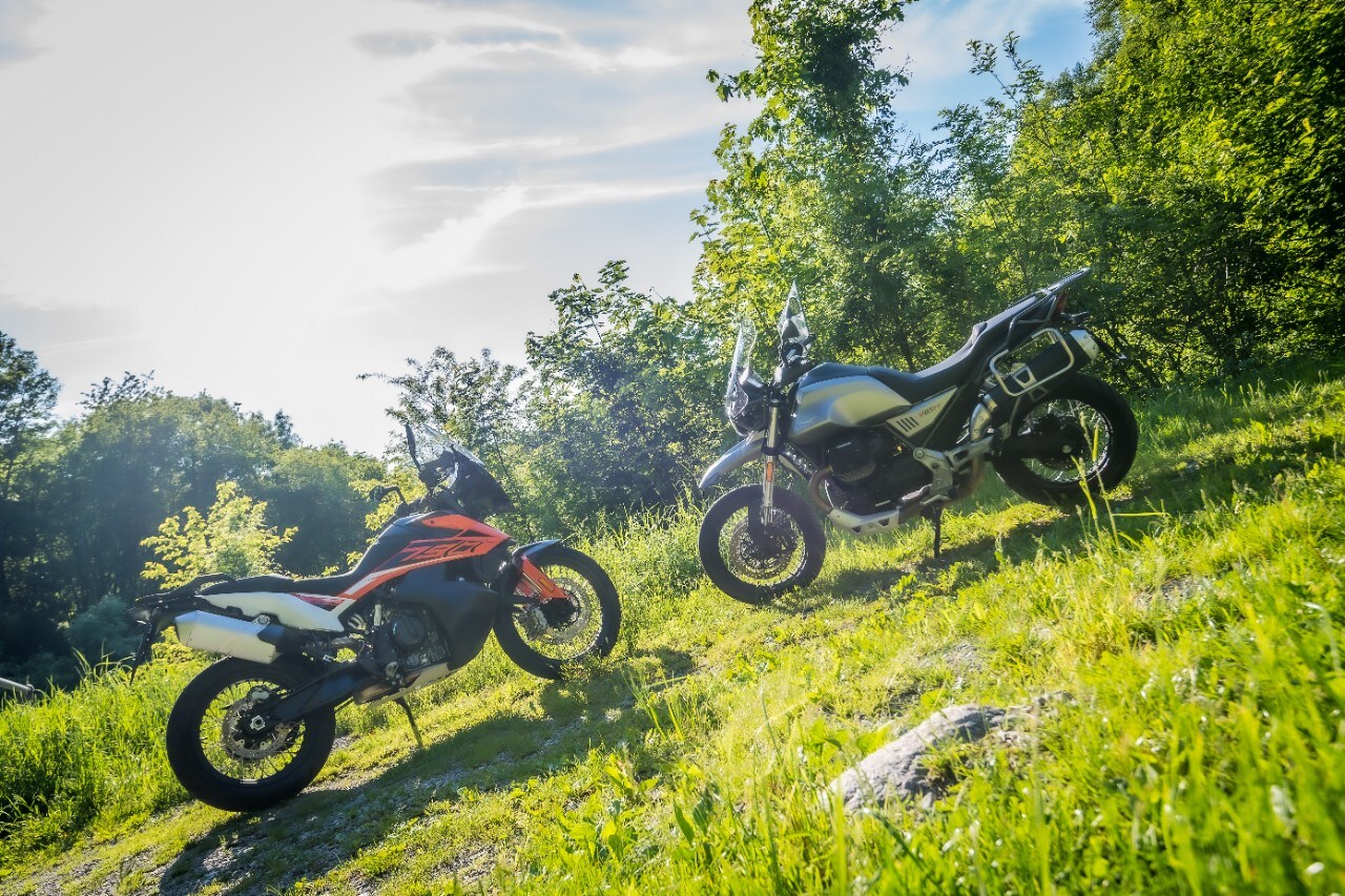 KTM 790 Adventure  vs Moto Guzzi V85 TT: punti di vista