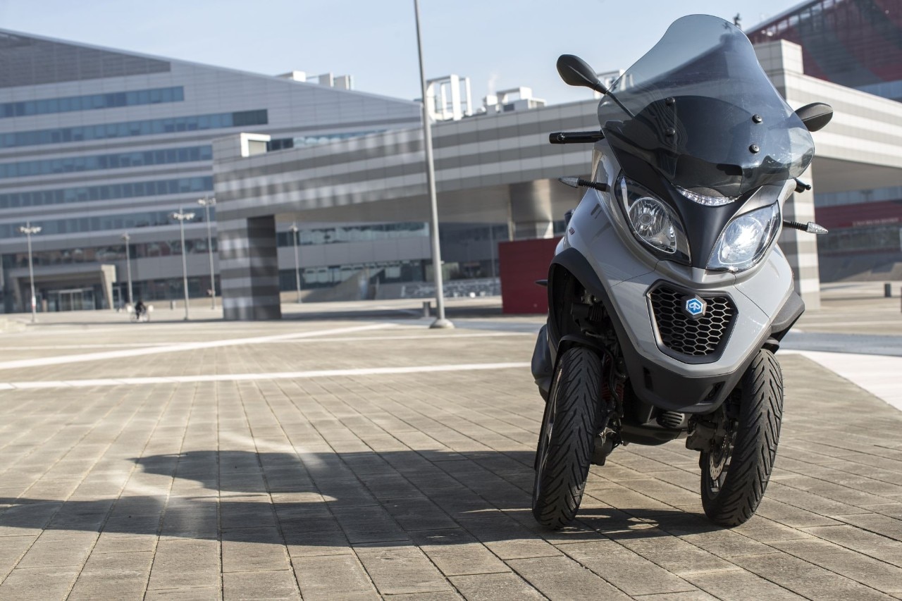 Piaggio MP3 350: tre ruote all season
