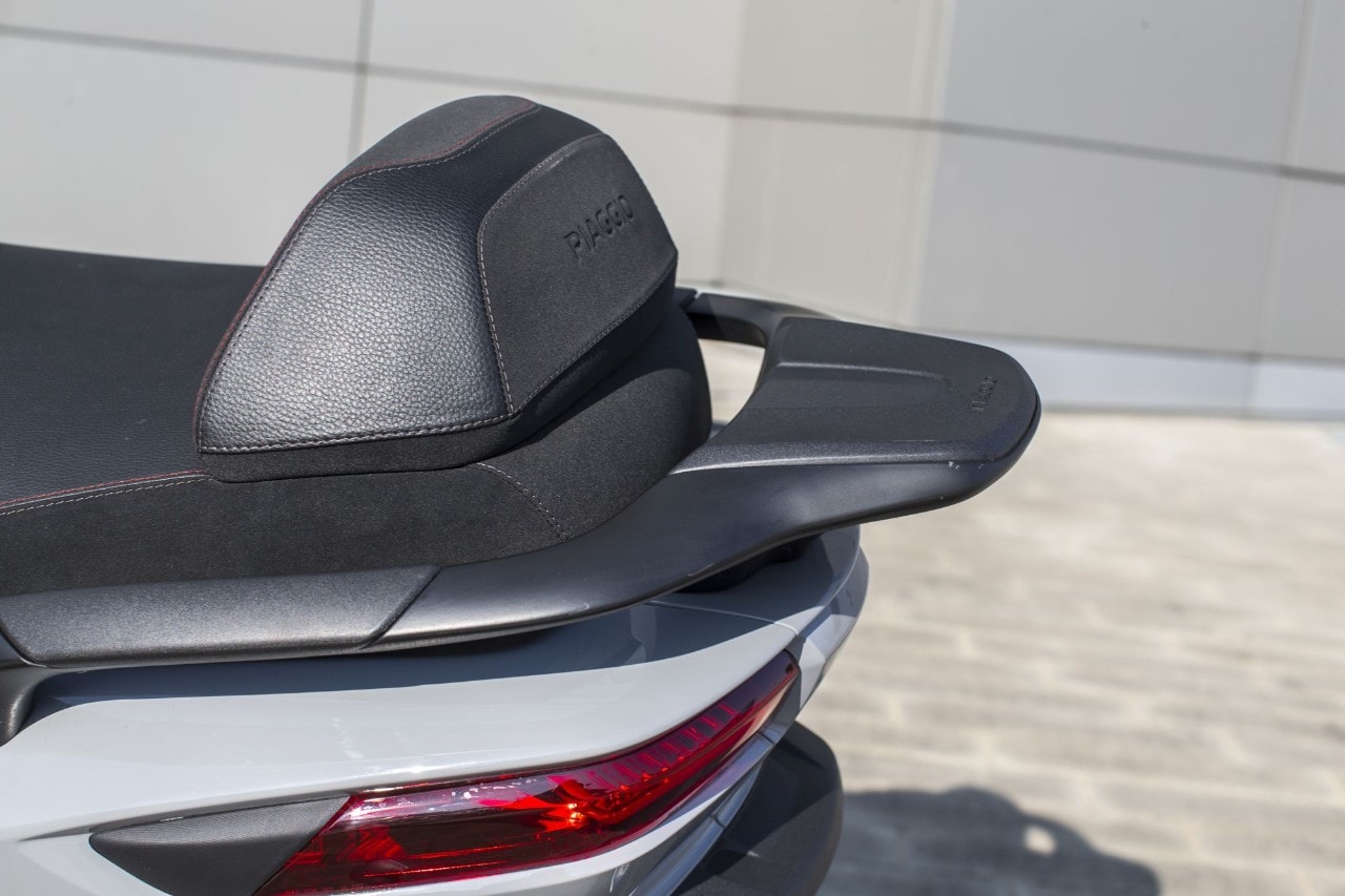 Piaggio MP3 350: tre ruote all season