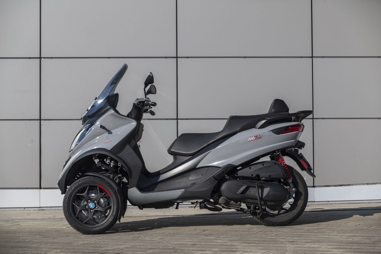 Piaggio MP3 350: tre ruote all season
