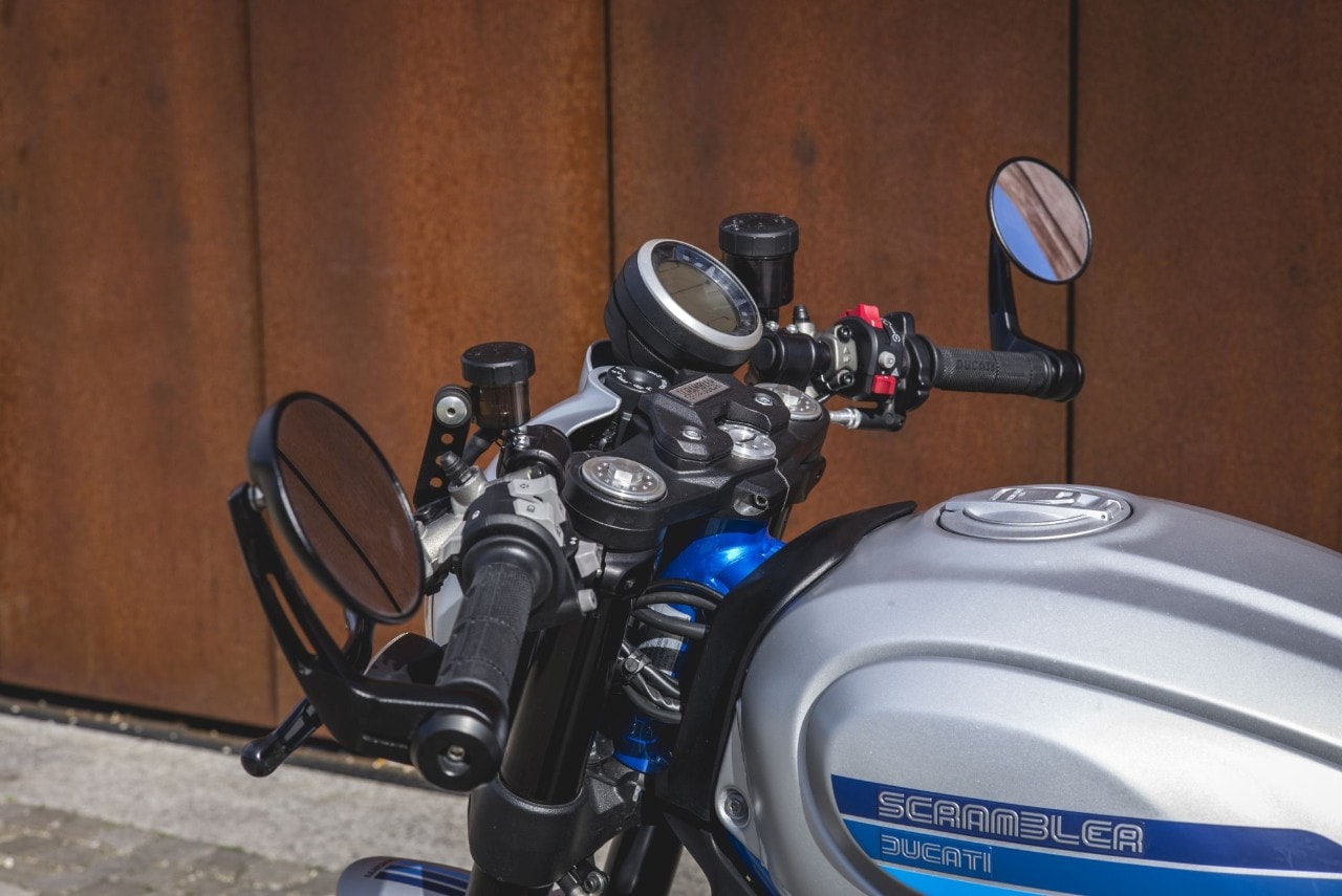 Scrambler Ducati Café Racer vs Husqvarna Vitpilen 701: a muso duro