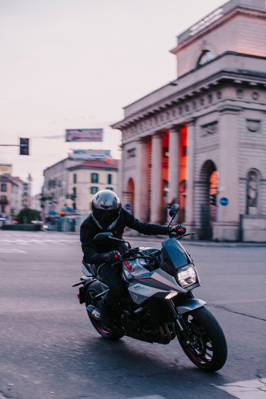 Suzuki Katana Jindachi: dal tramonto all'alba