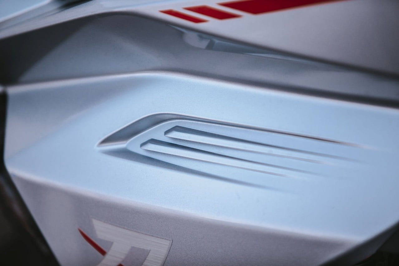 Suzuki Katana Jindachi: dal tramonto all'alba