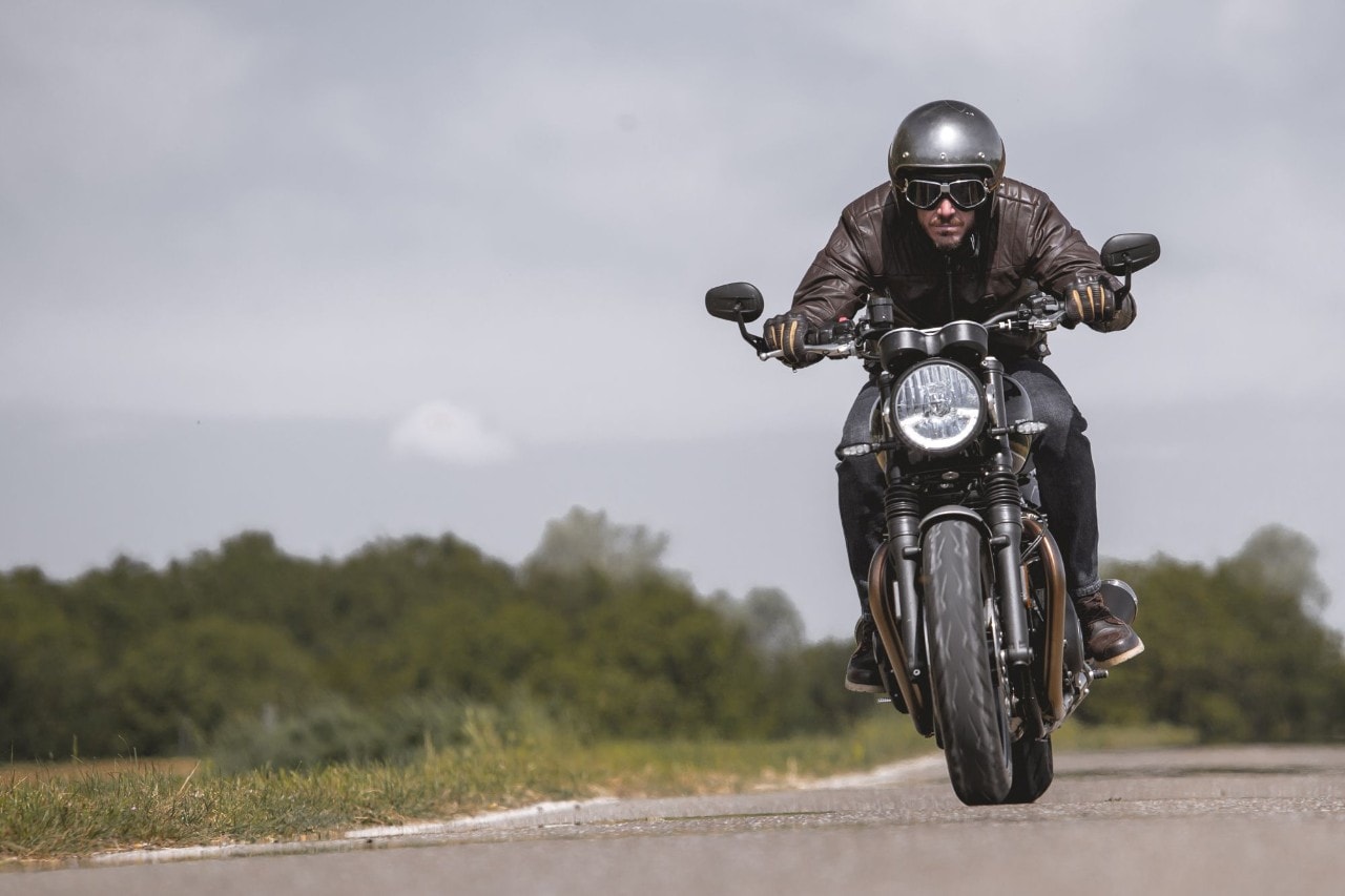 Triumph Speed Twin: polvere da sparo