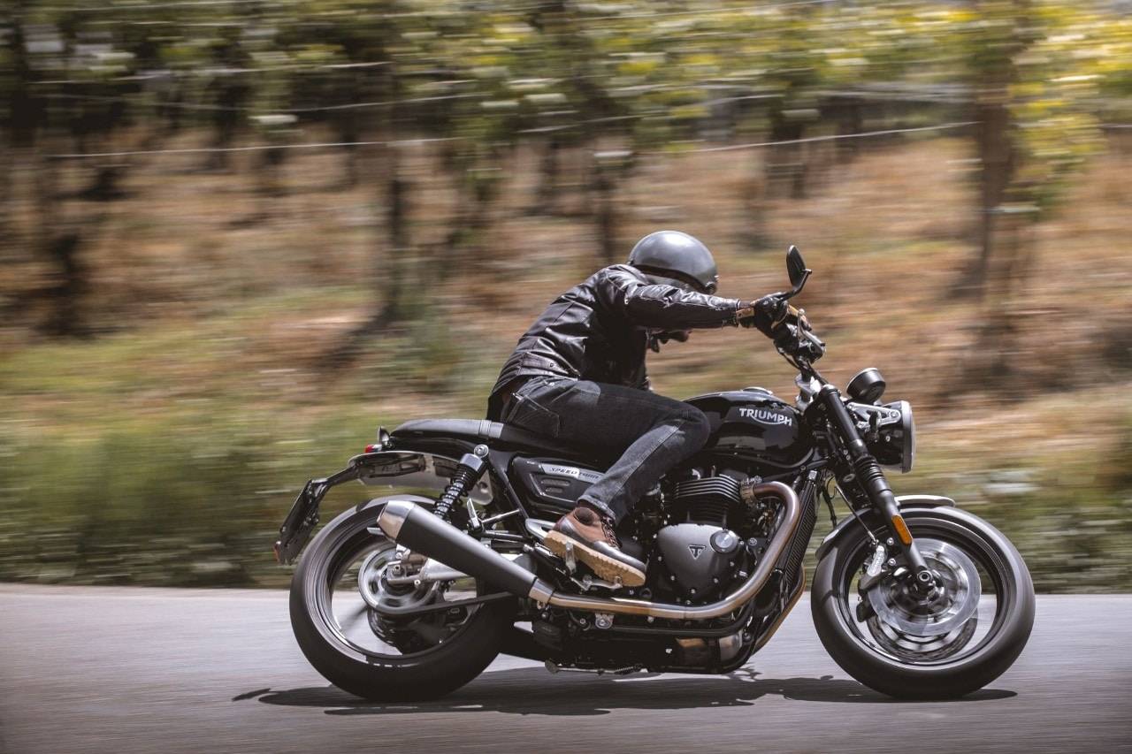 Triumph Speed Twin: polvere da sparo