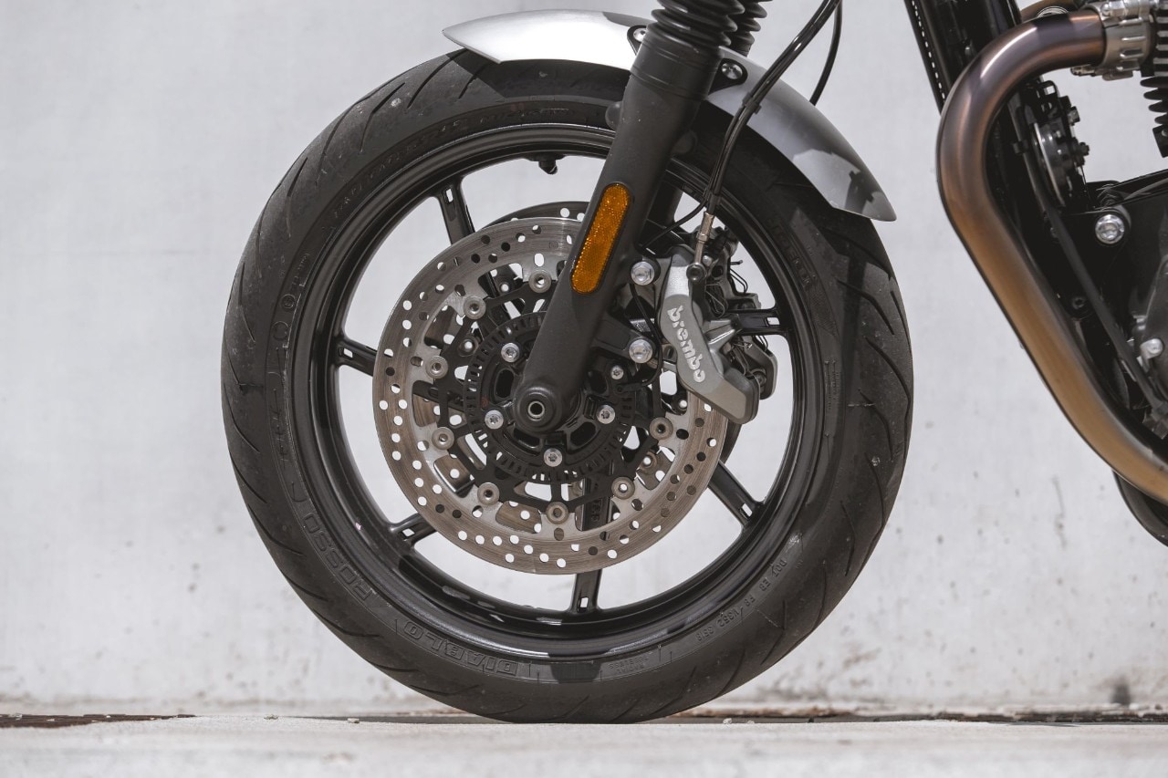 Triumph Speed Twin: polvere da sparo