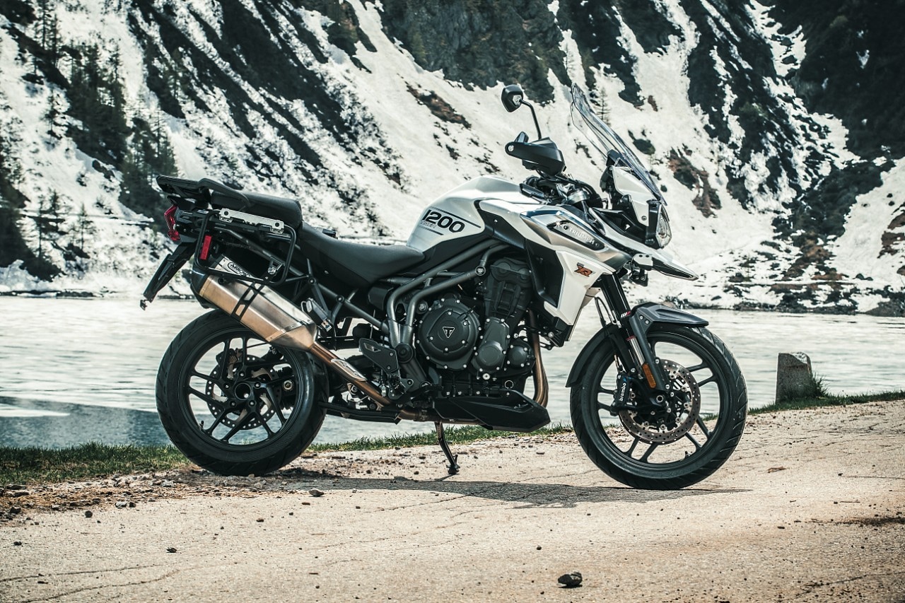 Triumph Tiger 1200 XRT vs Tiger 800 XRT, crossover contro