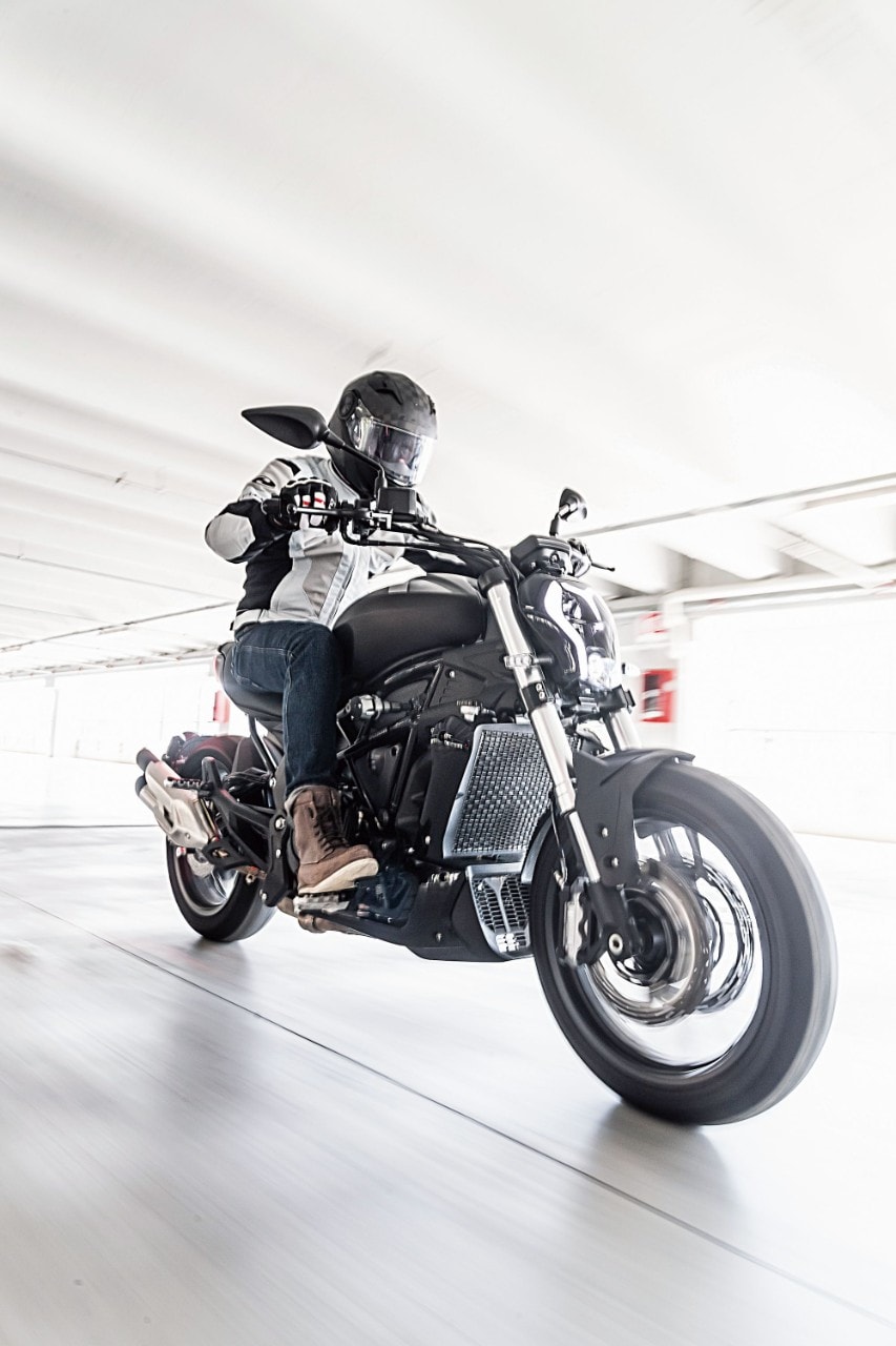 Comparativa cruiser: Benelli 502C VS Ducati XDiavel S