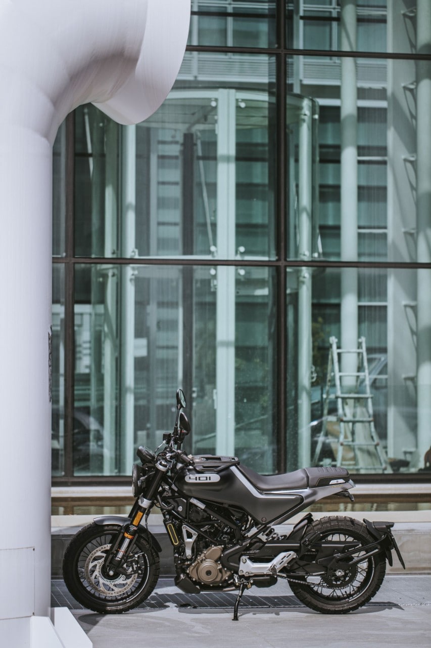 Brixton Crossfire 500 vs Husqvarna Svartpilen 401