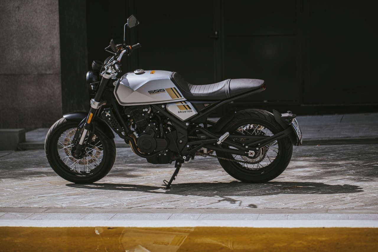 Brixton Crossfire 500 vs Husqvarna Svartpilen 401