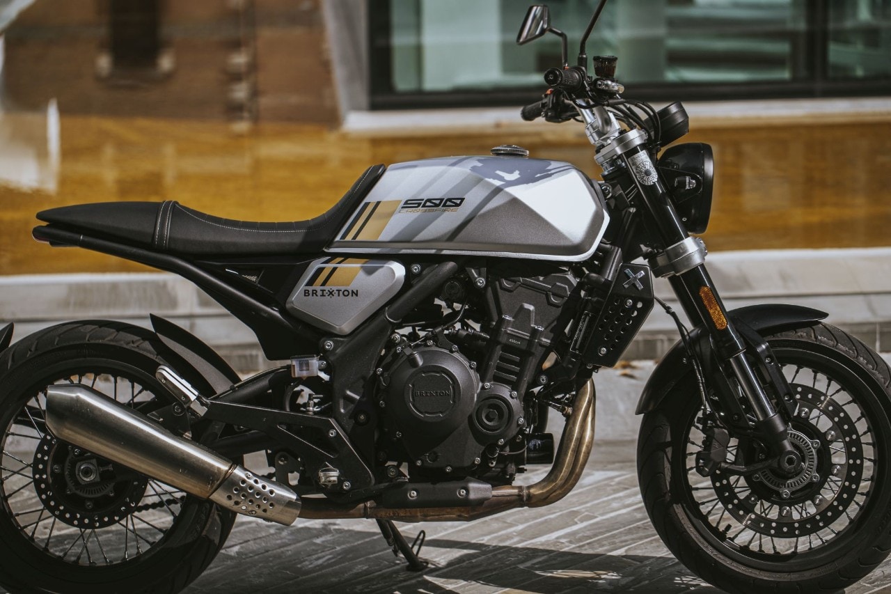 Brixton Crossfire 500 vs Husqvarna Svartpilen 401