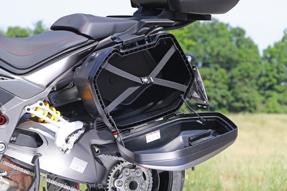 Comparativa Granturismo GT: BMW R 1250 GS Adventure vs Ducati Multistrada 1260 S Grand Tour vs Honda Africa Twin Adventure Sports