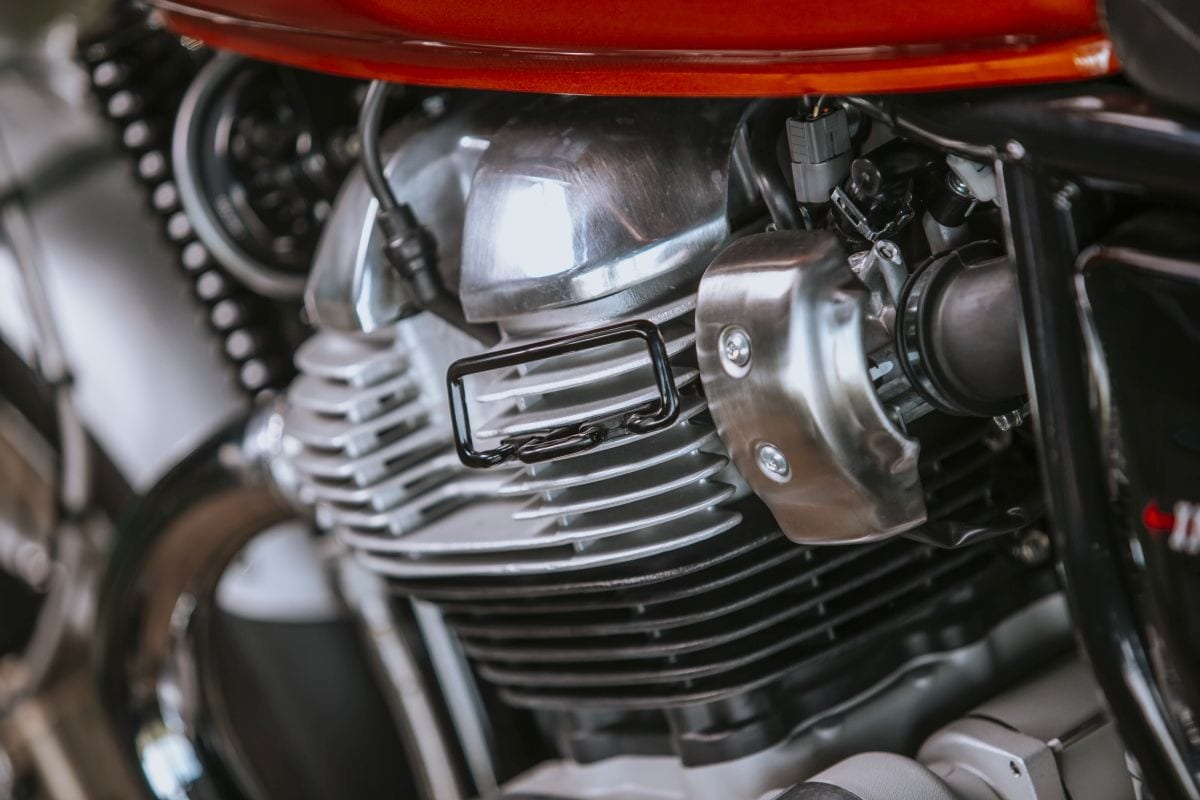 Royal Enfield INTERCEPTOR 650: il più puro stile sixties