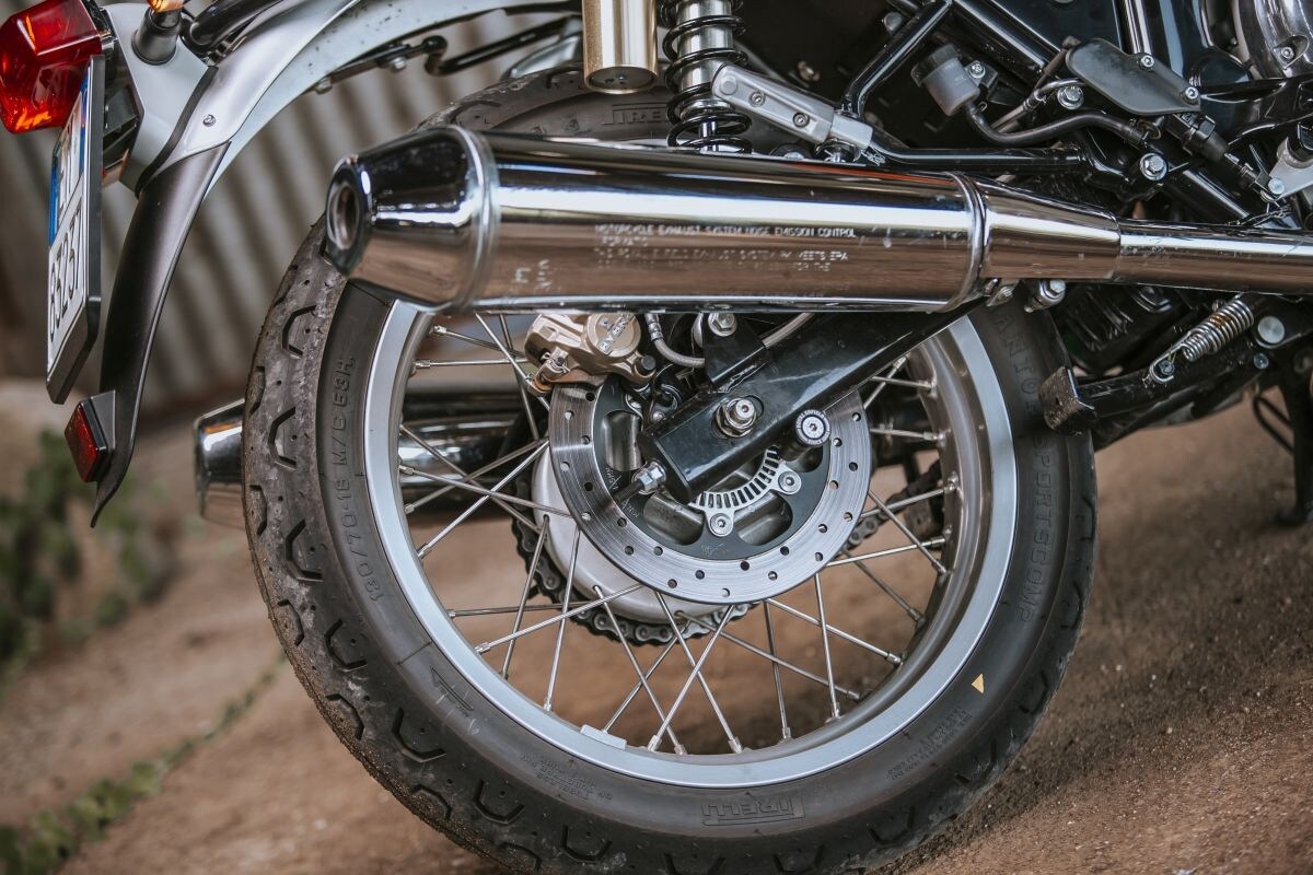 Royal Enfield INTERCEPTOR 650: il più puro stile sixties