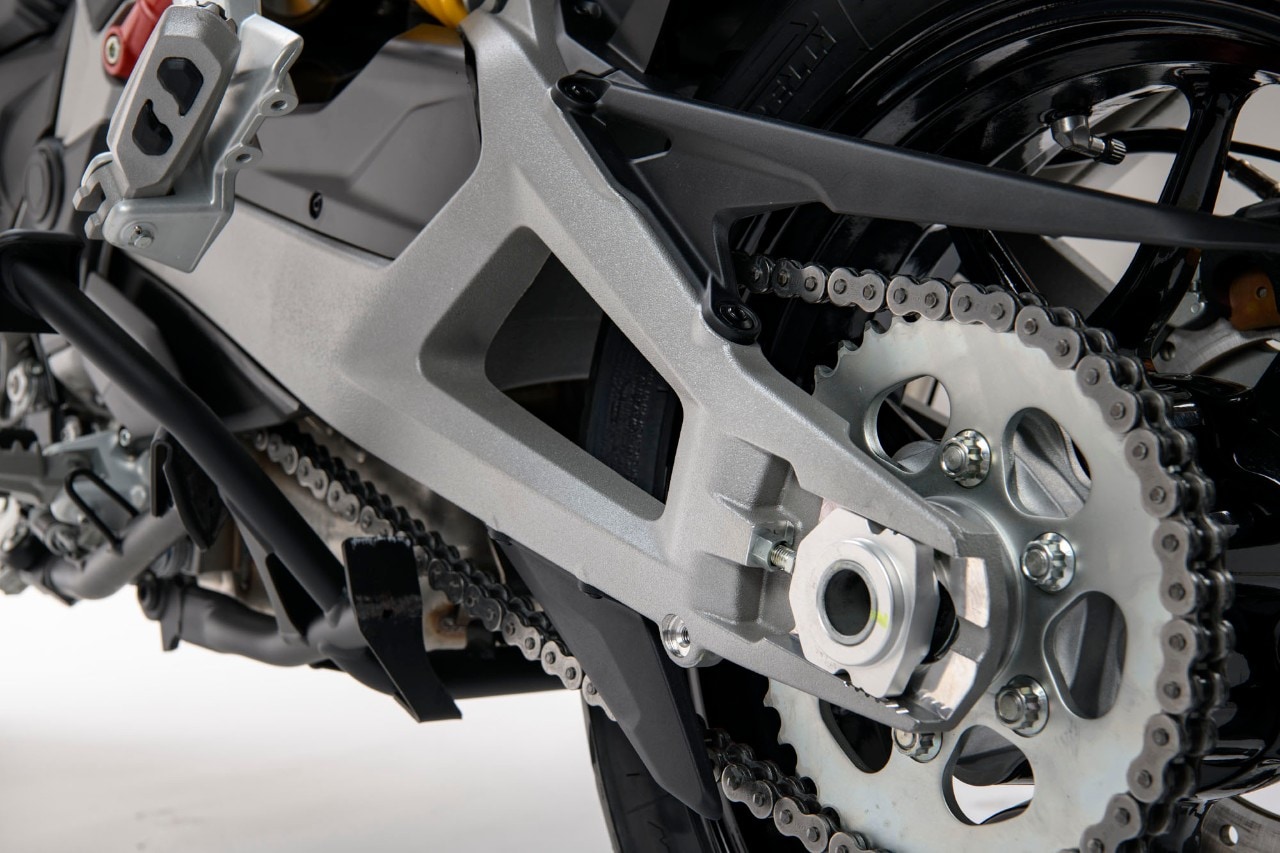 Comparativa BMW R 1250 GS Adventure, Ducati Multistrada V4 S: le crossover premium
