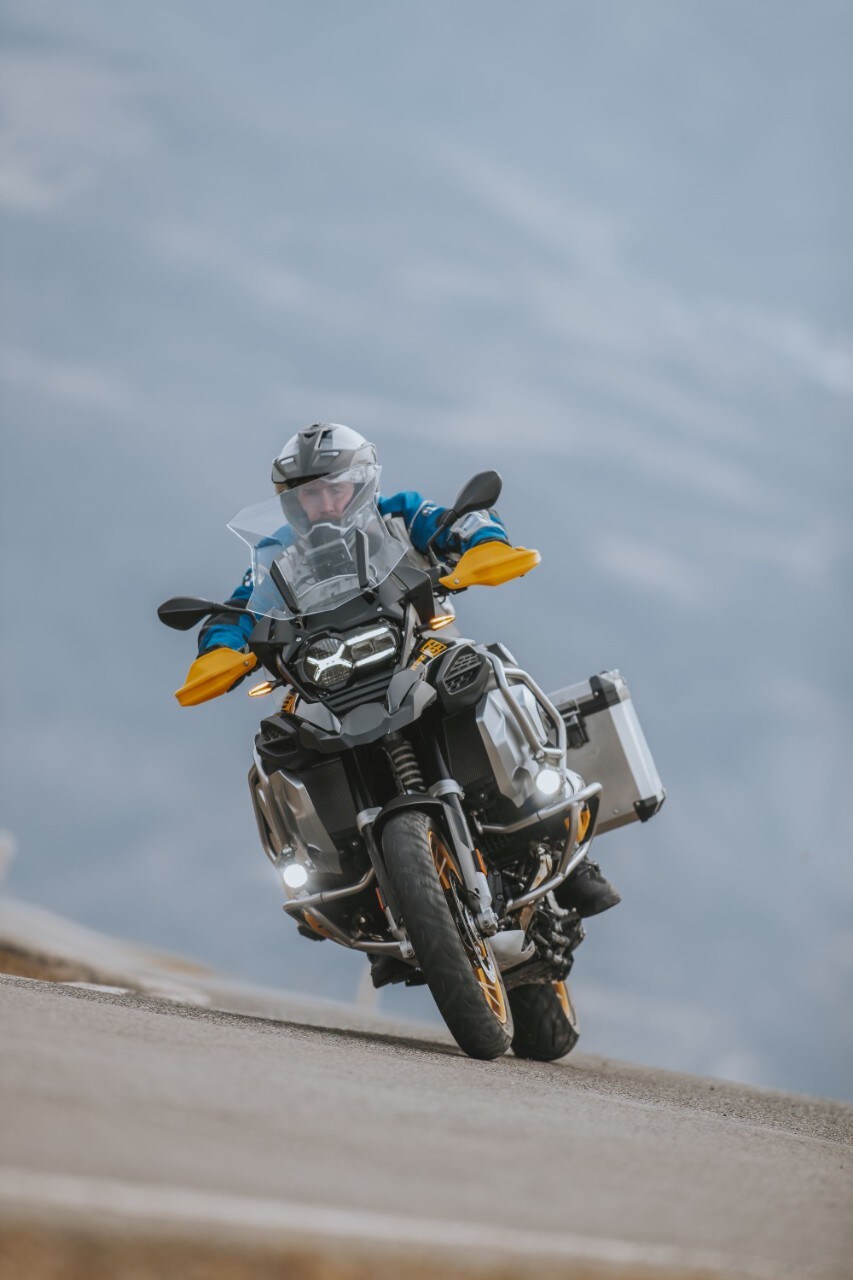 Comparativa BMW R 1250 GS Adventure, Ducati Multistrada V4 S: le crossover premium