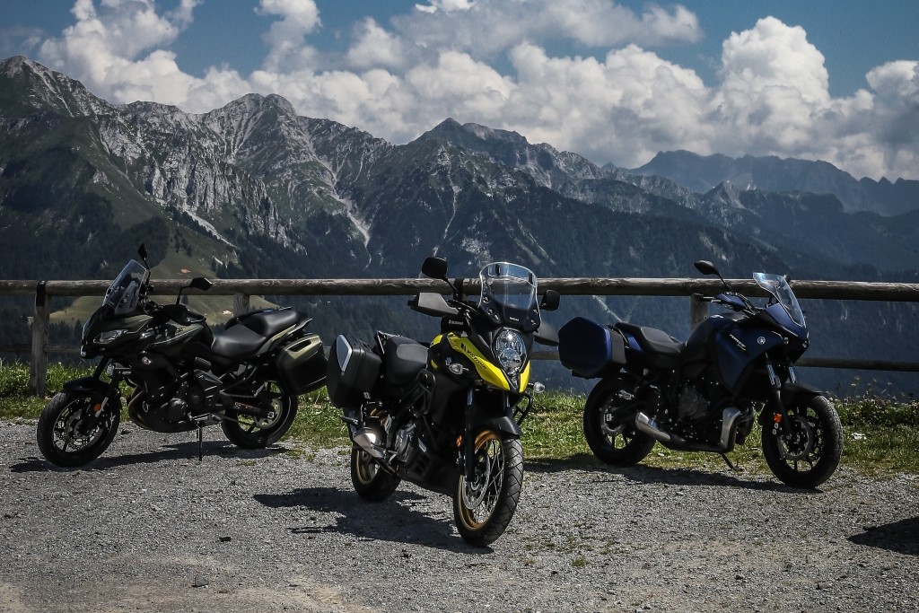 Comparativa Crossover: Yamaha Tracer 700 vs Kawasaki Versys 650 vs Suzuki V-Strom 650 XT