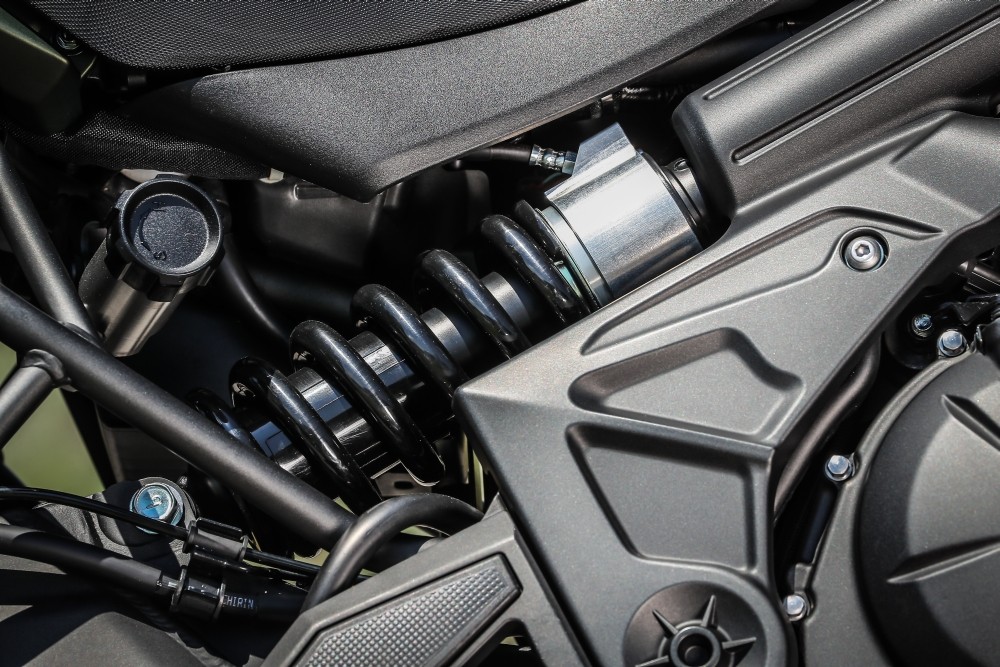 Comparativa Crossover: Yamaha Tracer 700 vs Kawasaki Versys 650 vs Suzuki V-Strom 650 XT