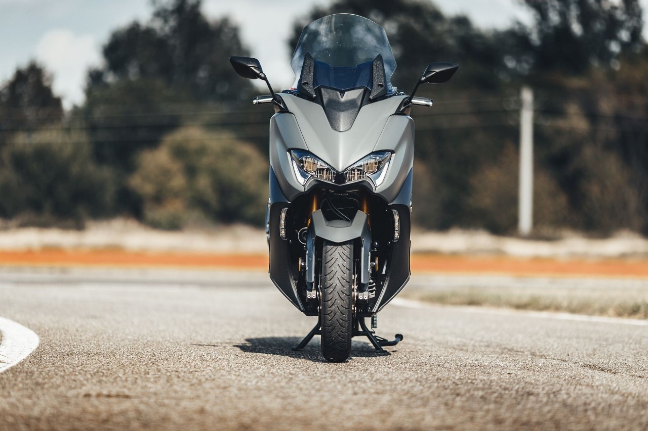 BMW C 650 Sport, Kymco AK 550, Yamaha TMAX 560 Tech Max: over the TOP!