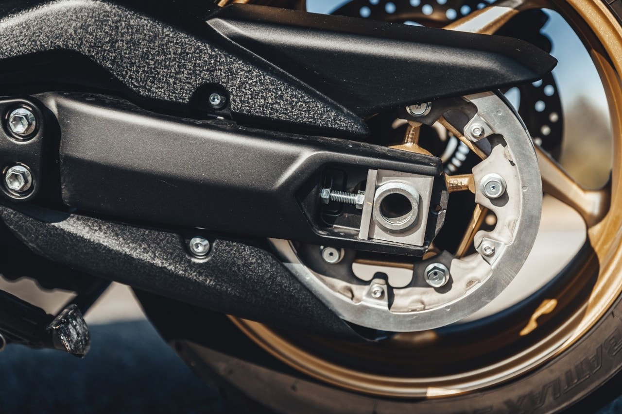 BMW C 650 Sport, Kymco AK 550, Yamaha TMAX 560 Tech Max: over the TOP!