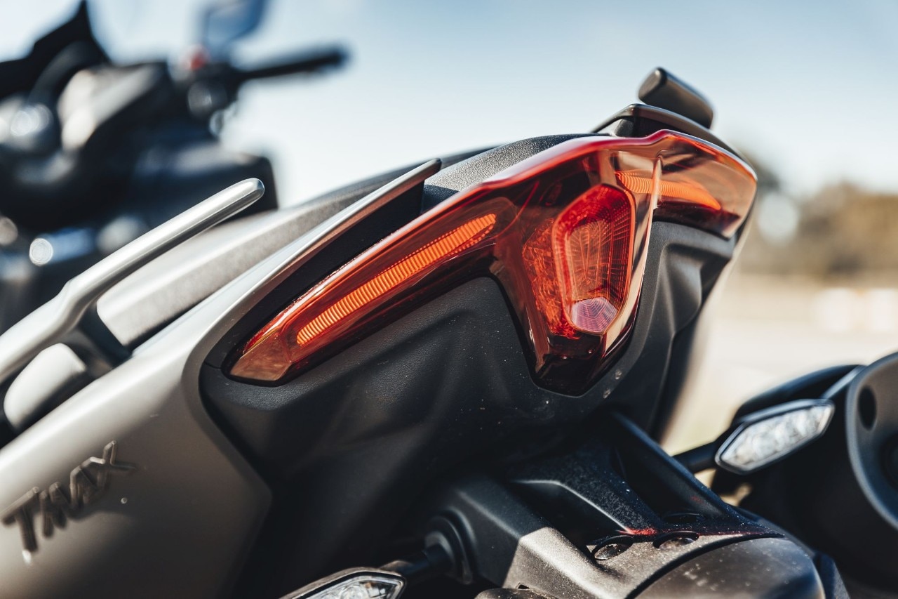 BMW C 650 Sport, Kymco AK 550, Yamaha TMAX 560 Tech Max: over the TOP!