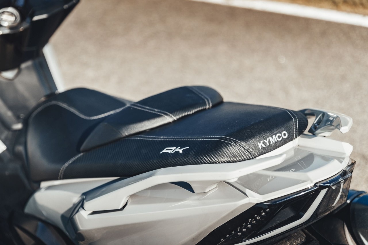 BMW C 650 Sport, Kymco AK 550, Yamaha TMAX 560 Tech Max: over the TOP!