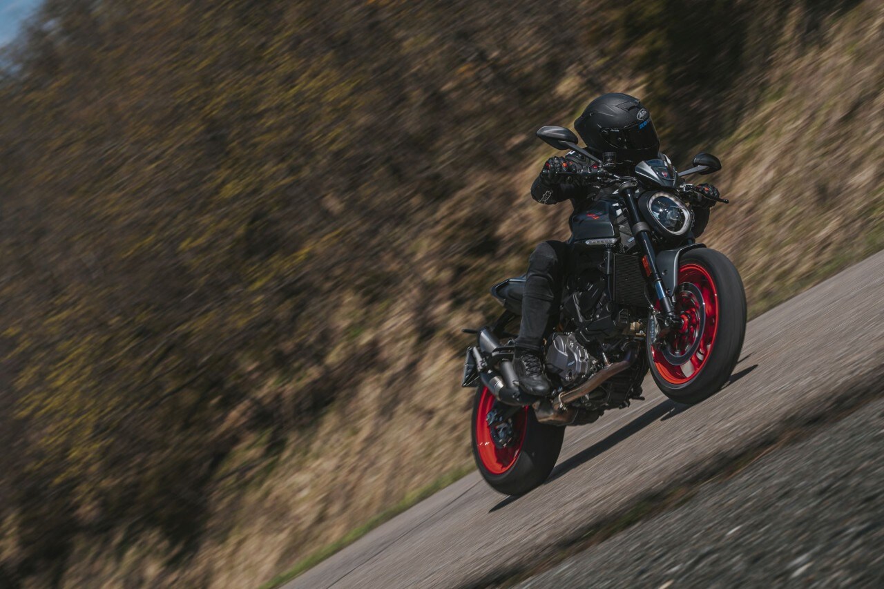 Ducati Monster, Yamaha MT-09 SP: compagne di giochi