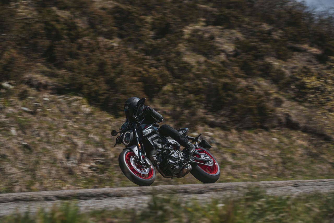 Ducati Monster, Yamaha MT-09 SP: compagne di giochi