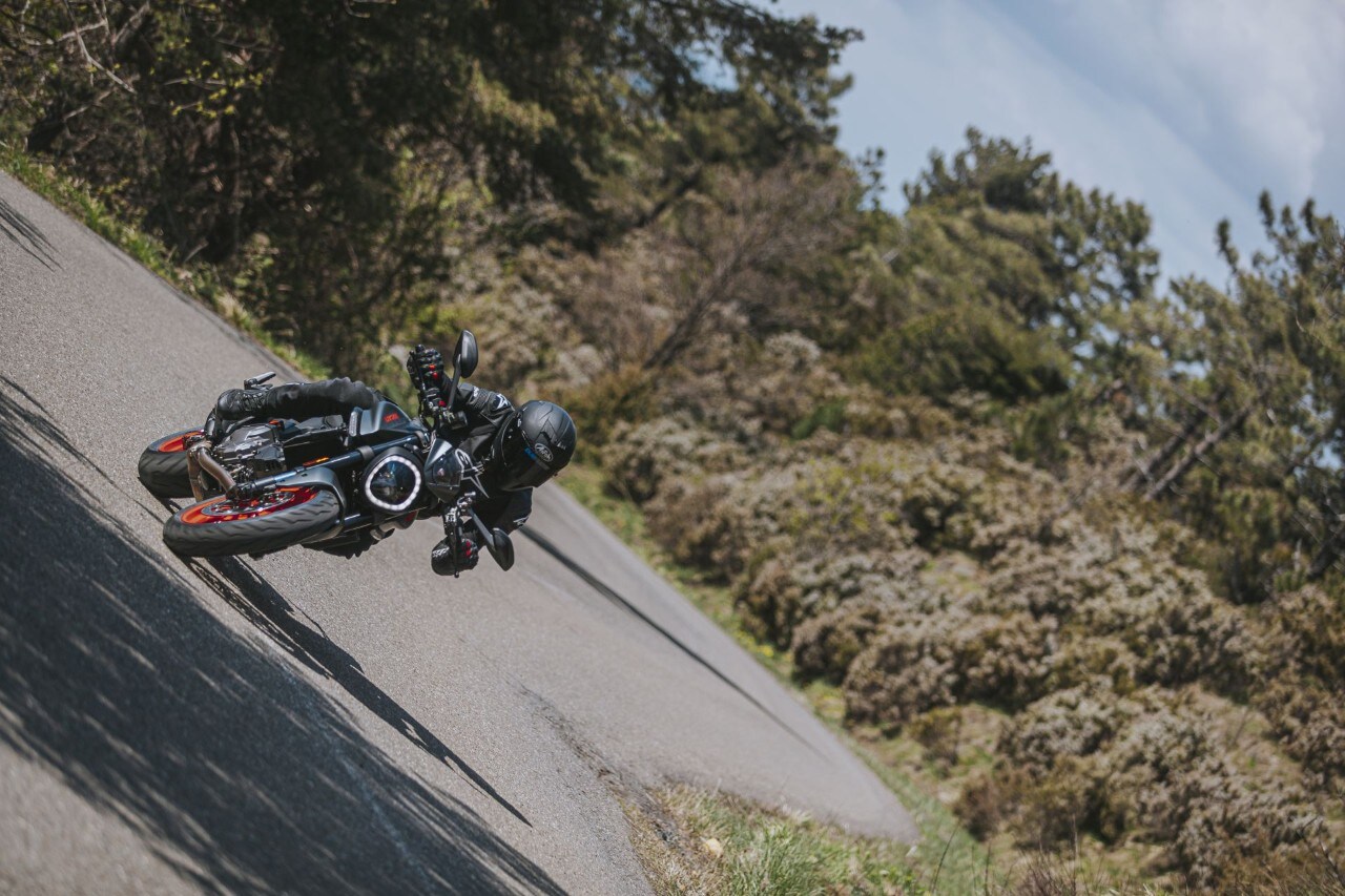 Ducati Monster, Yamaha MT-09 SP: compagne di giochi
